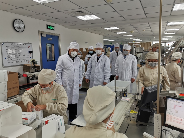 北京市藥監局和原北京市食品藥品監管局經濟技術開發區分局組成督導組，到企業進行督導檢查。（開發區分局供圖）