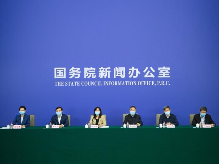 國新辦就中醫藥防治新冠肺炎的重要作用及有效藥物舉行發布會