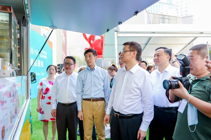 讓早餐“流動”起來！“逸小兔” 便利早餐店、流動早餐車來了