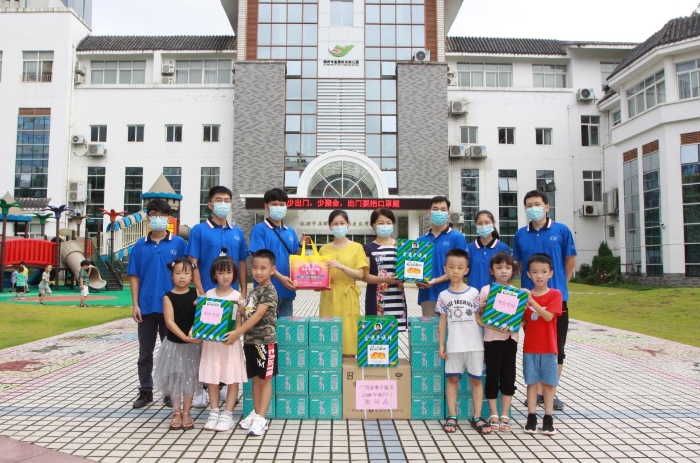 圖為慰問活動現場。（吳東 攝）