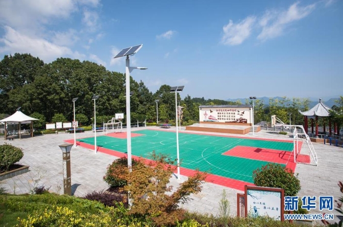 湖北省?？悼h馬良鎮(zhèn)趙家山村文體廣場（8月27日攝）。新華社記者 肖藝九 攝