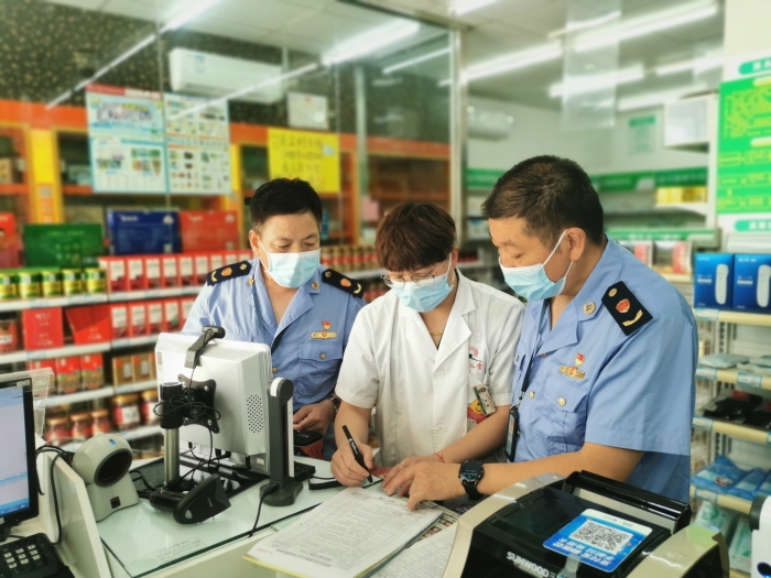 圖為檢查現(xiàn)場。