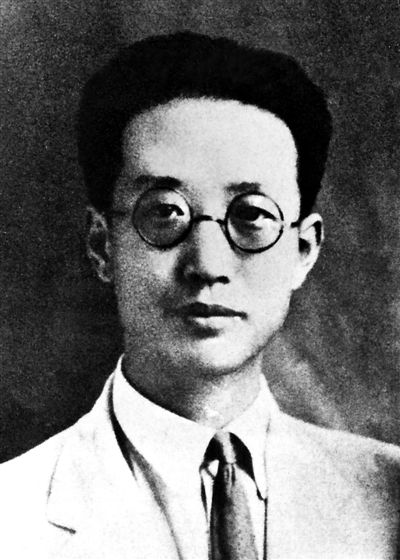 瞿秋白像。新華社發