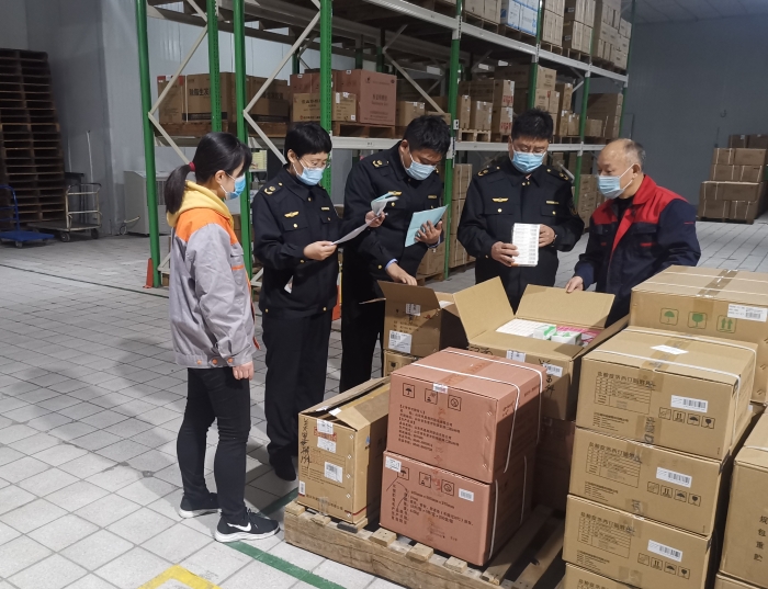 圖為檢查現(xiàn)場。