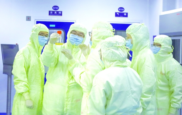 圖為浙江省藥品檢查中心組織檢查員在藥品生產企業開展實訓。??浙江省藥品檢查中心供圖
