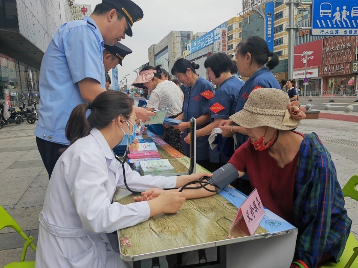 天津市濱海新區(qū)市場監(jiān)管局組織開展2024年“藥品安全宣傳周”系列活動(dòng)02