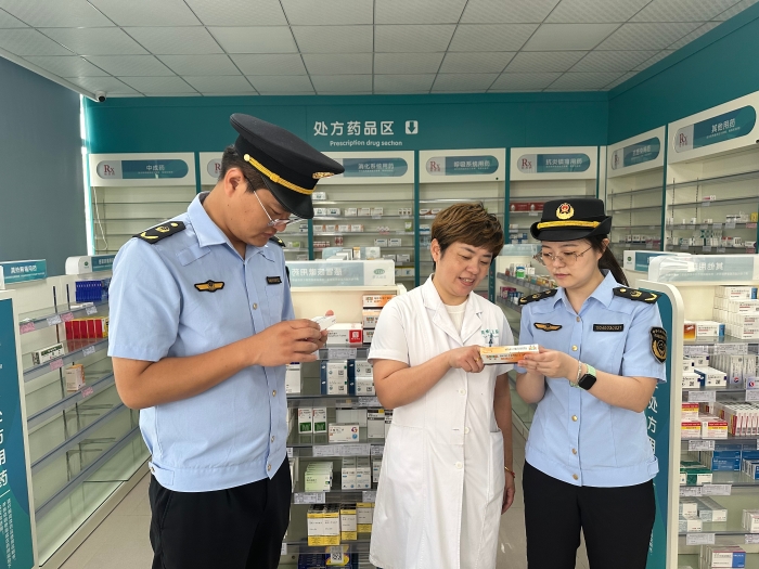 湖州南太湖新區開展藥品安全檢查2